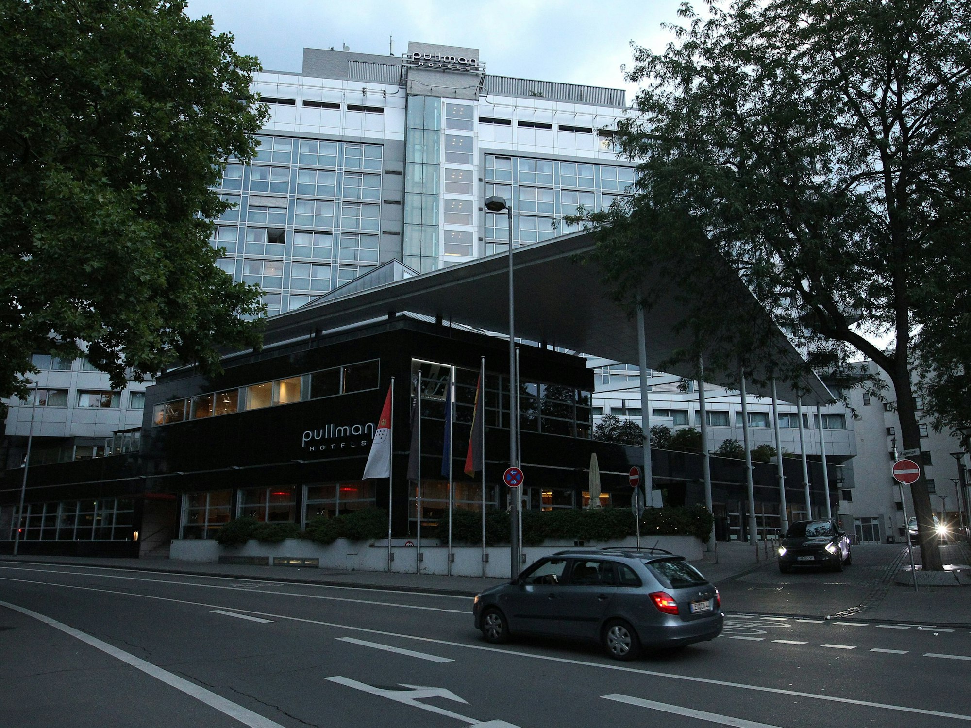 Außenaufnahme des Pullman-Hotels in Köln.