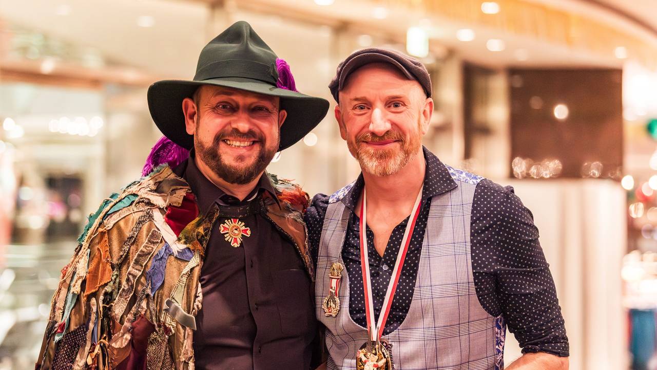 Martin Schopps zusammen mit Dirk Wissmann im Foyer.
