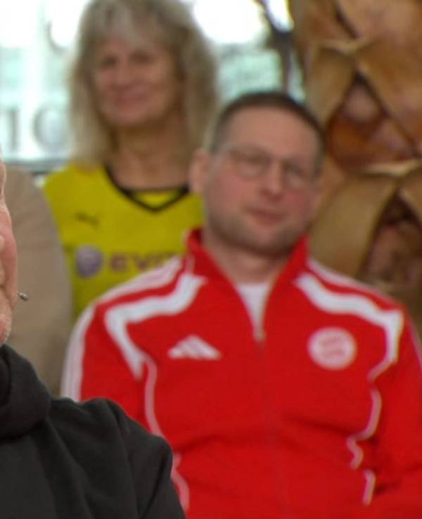 Stefan Effenberg spricht im Doppelpass über Eintracht Frankfurt.
