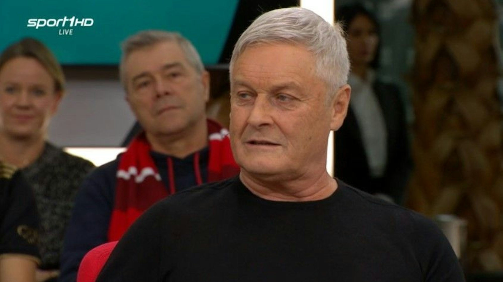 Armin Veh spricht über den 1. FC Köln.