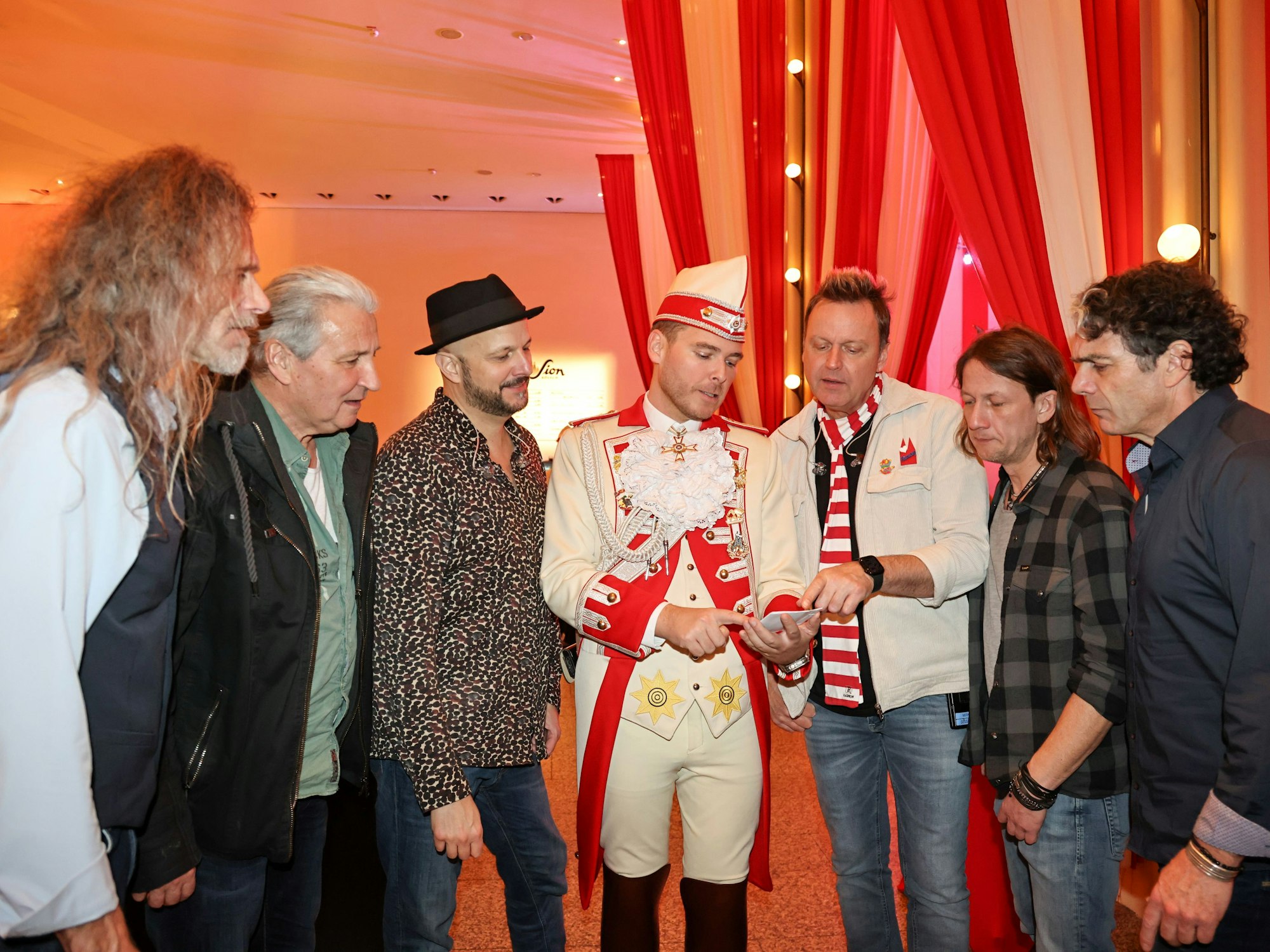 Die Bläck Fööss im Gespräch mit Dennis Hille.