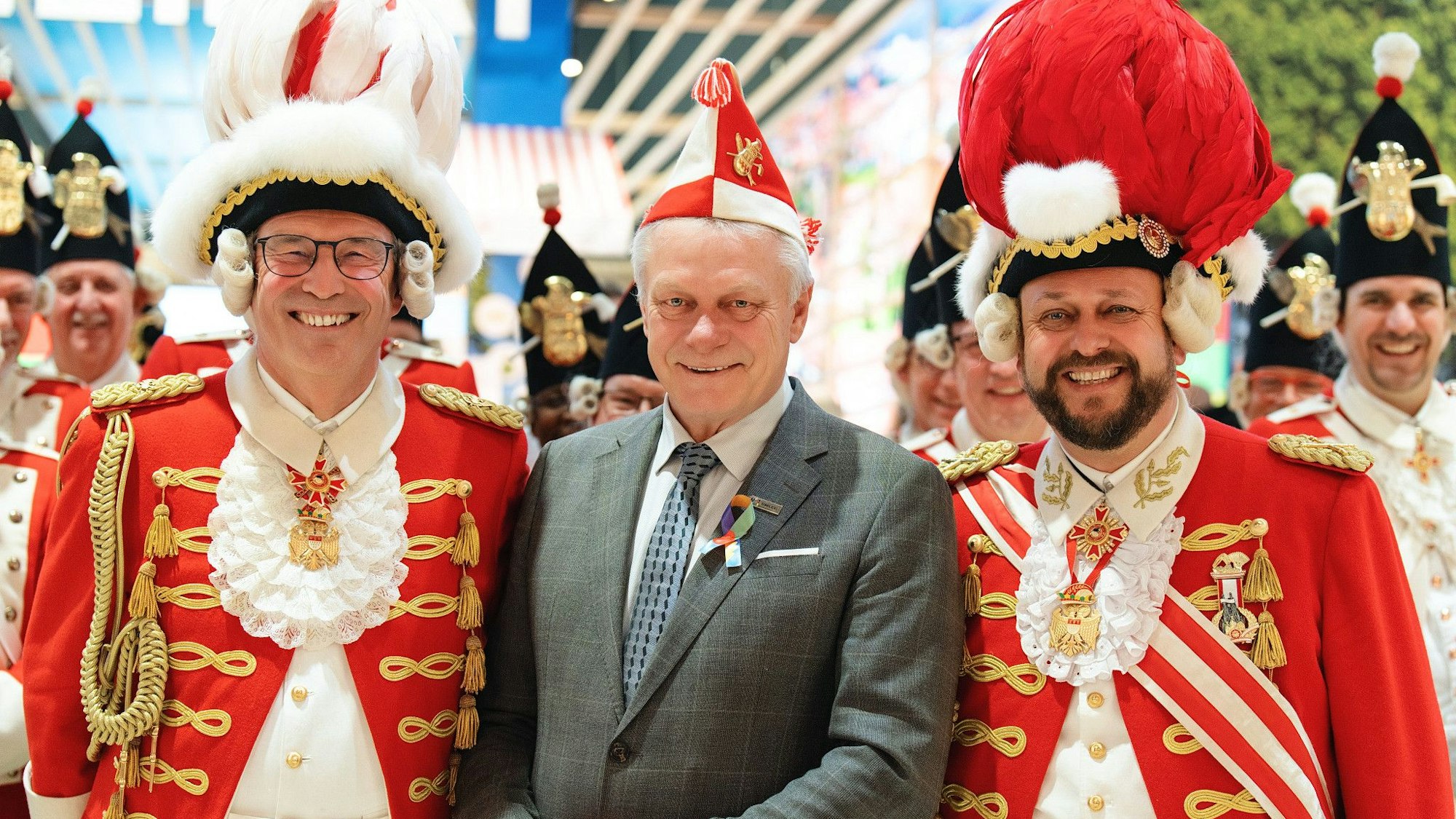 Willi Stollenwerk, Alois Rainer und Dirk Wissmann beim Empfang.