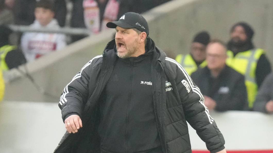 Bei einem Bundesliga-Spiel brüllt Steffen Baumgart.