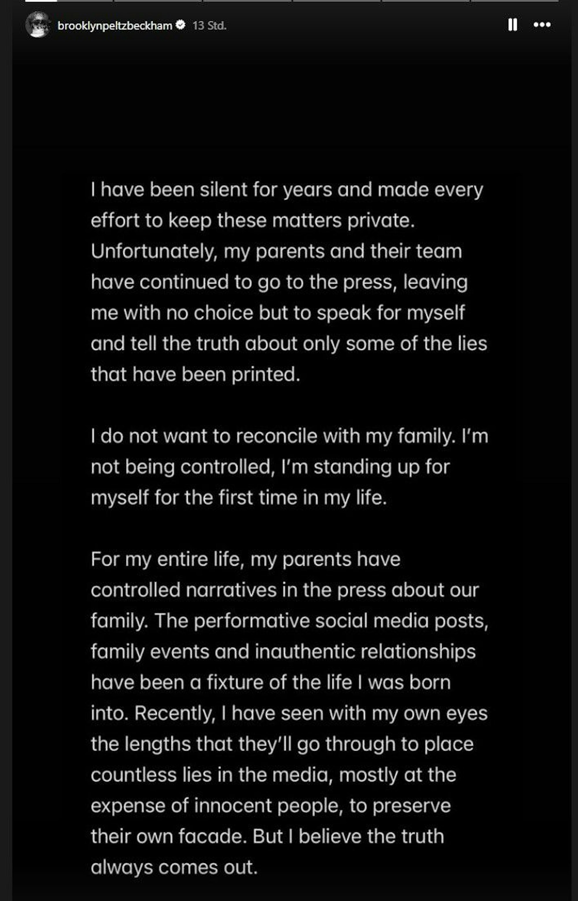 Auf Instagram rechnet Brooklyn Peltz Beckham mit seinen Eltern ab.