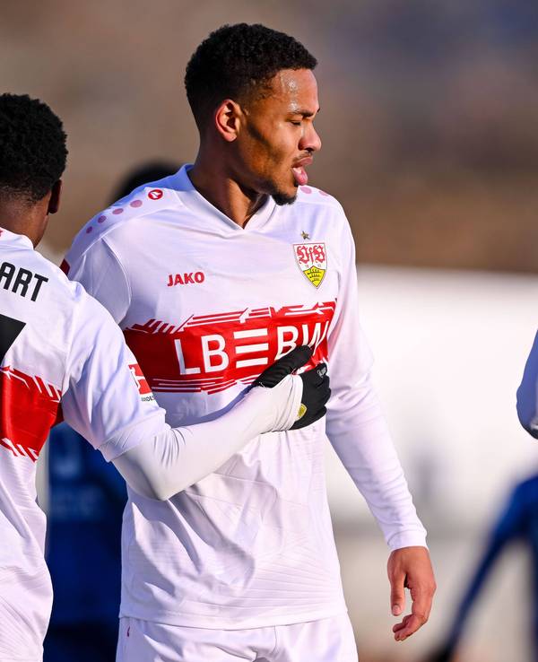 Justin Diehl (l.) und Nikolas Nartey vom VfB Stuttgart