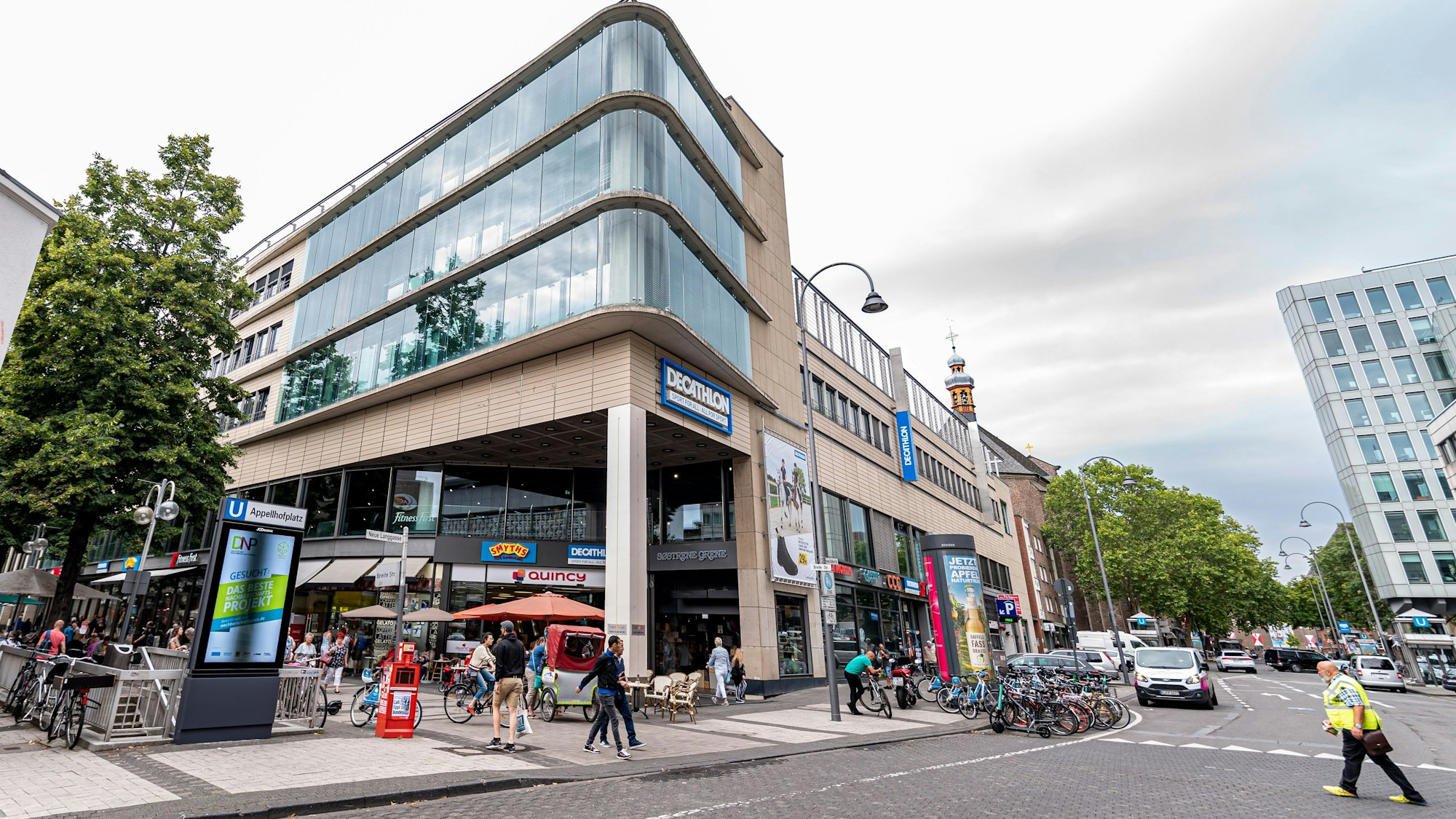 Das Shoppingcenter Quincy in der Kölner Innenstadt. Hier eröffnet ein neues Fastfood-Restaurant.