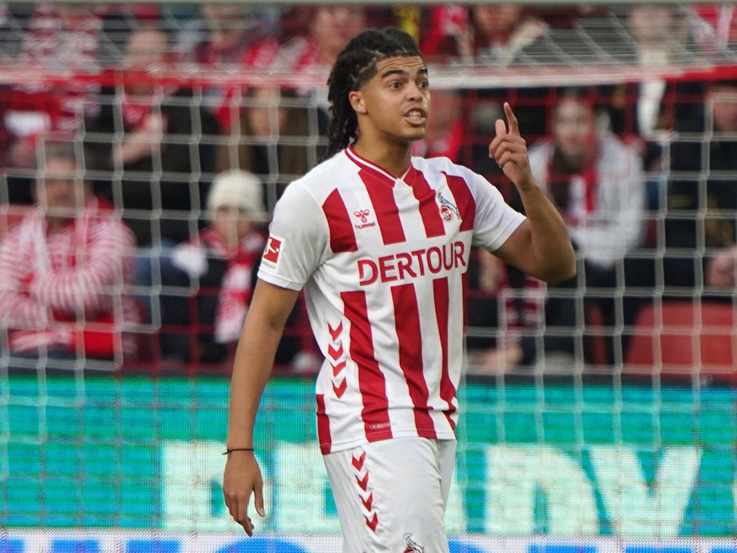 Jahmai Simpson-Pusey schaut aggressiv und macht jemandem eine Ansage.