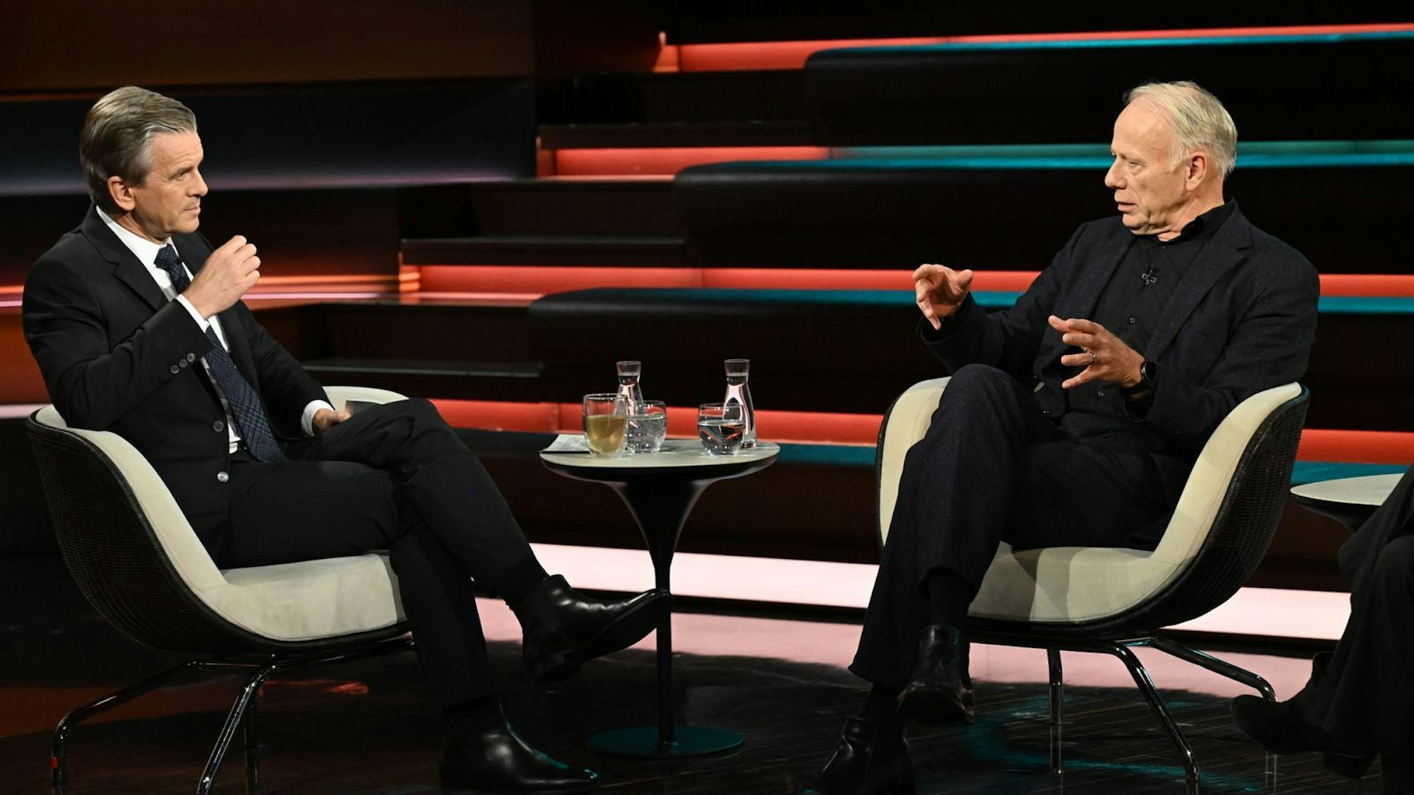 Grünen-Politiker Jürgen Trittin (rechts) will Gemeinsamkeiten zwischen Donald Trump und Wladimir Putin erkannt haben. (Bild: ZDF / Cornelia Lehmann)