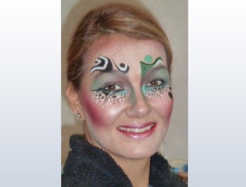 Franziska van Almsick mit dezentem Glizer-Karnevals-Make-up