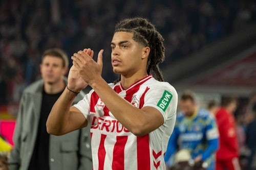 Jahmai Simpson-Pusey im FC-Trikot.