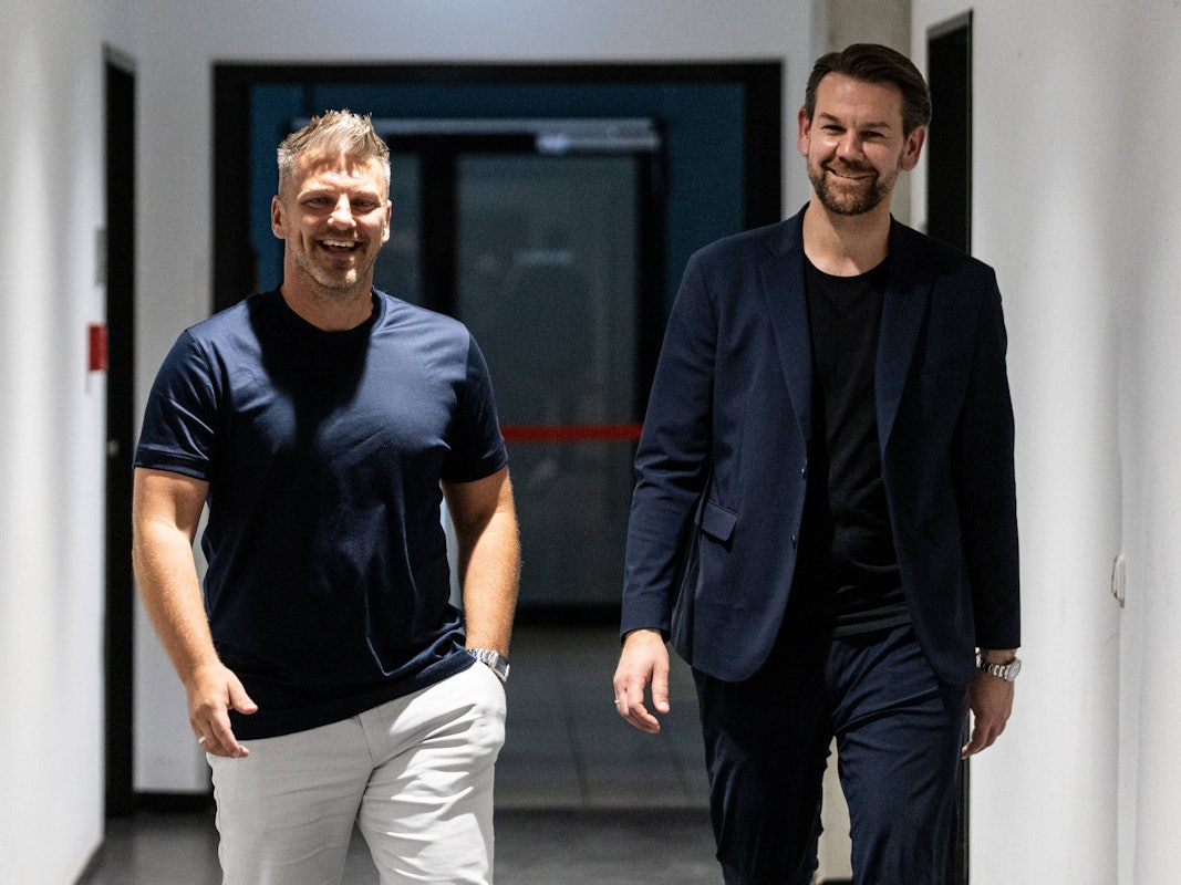 Trainer Lukas Kwasniok und der neue Sport-Geschäftstführer, Thomas Kessler (r.), wollen beim 1. FC Köln etwas aufbauen.