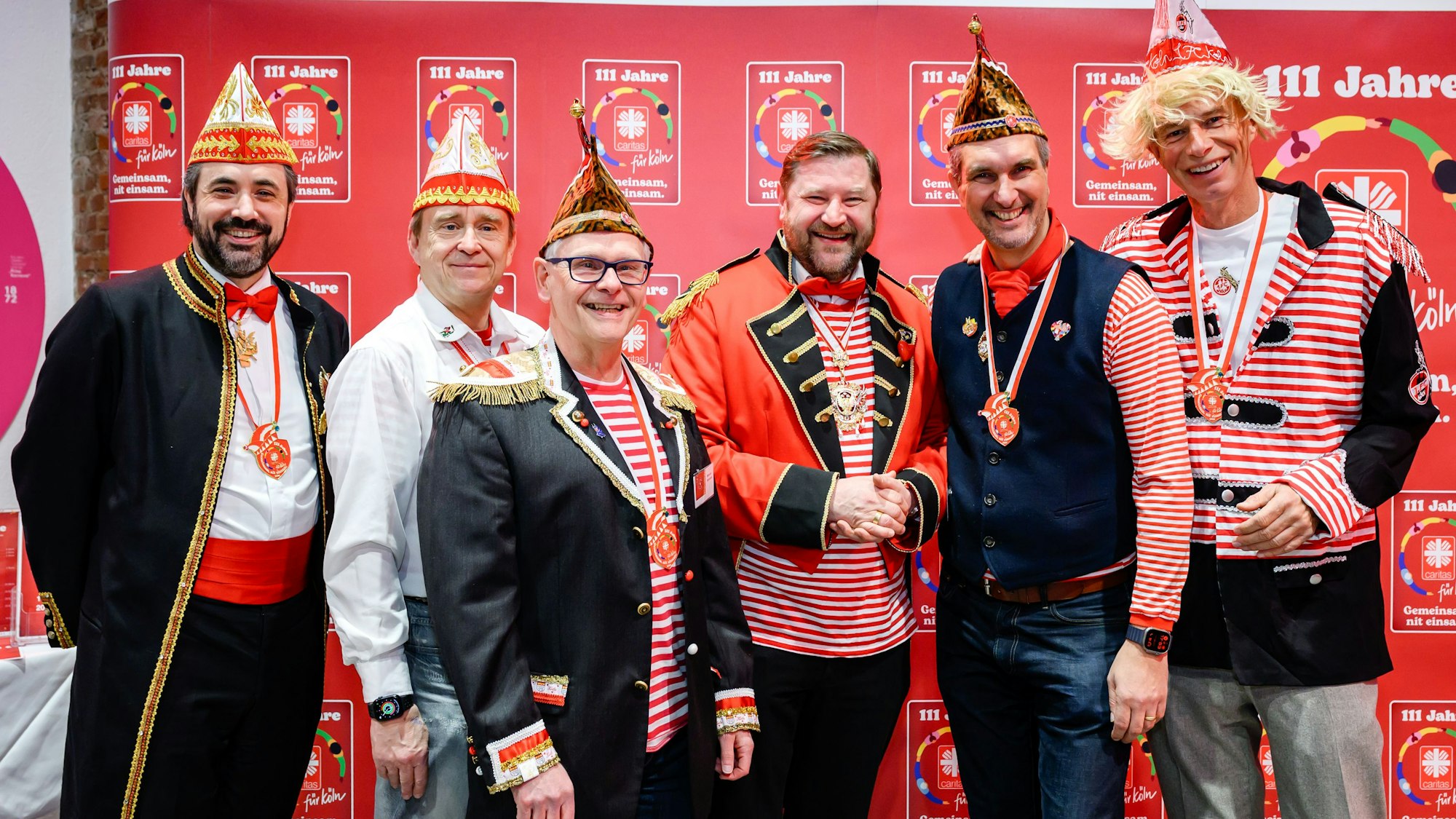 Prominente Gäste bei der Caritas-Sitzung.