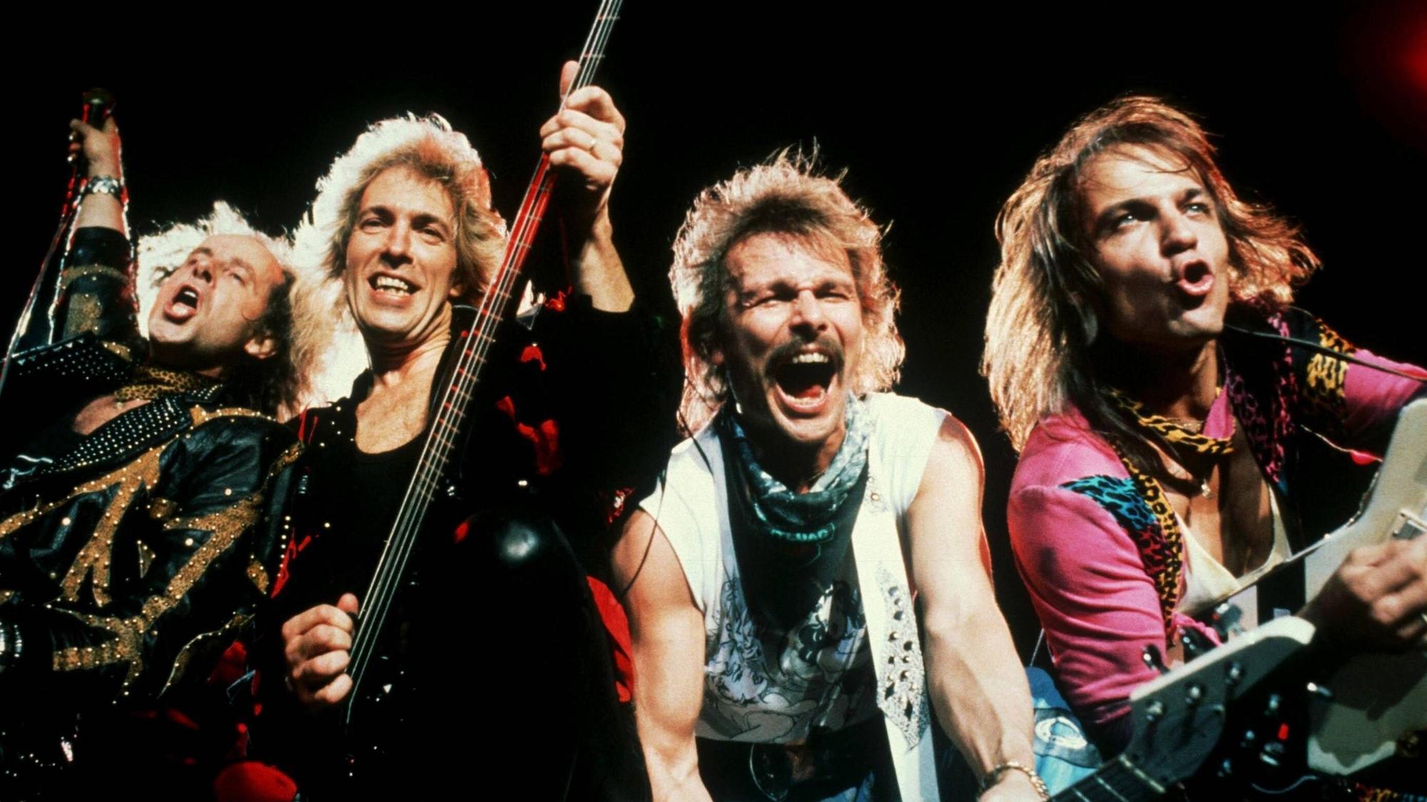 Klaus Meine, Francis Buchholz, Rudolf Schenker und Matthias Jabs bei einem Auftritt 1988.
