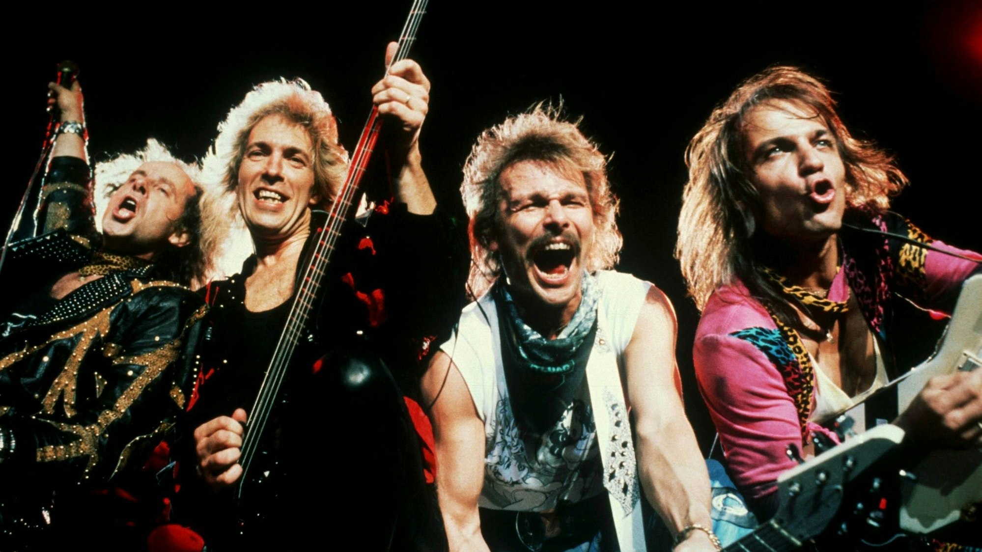 Klaus Meine, Francis Buchholz, Rudolf Schenker und Matthias Jabs bei einem Auftritt 1988.