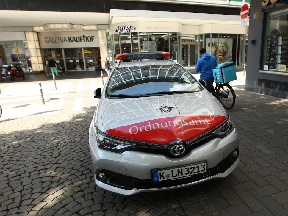 Ein Auto des Ordnungsamts in Köln (Symbolfoto)