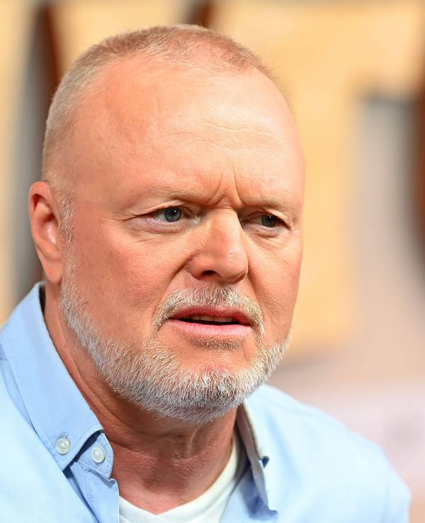 Stefan Raab, Mann mit kurzem Bart und blauen Augen