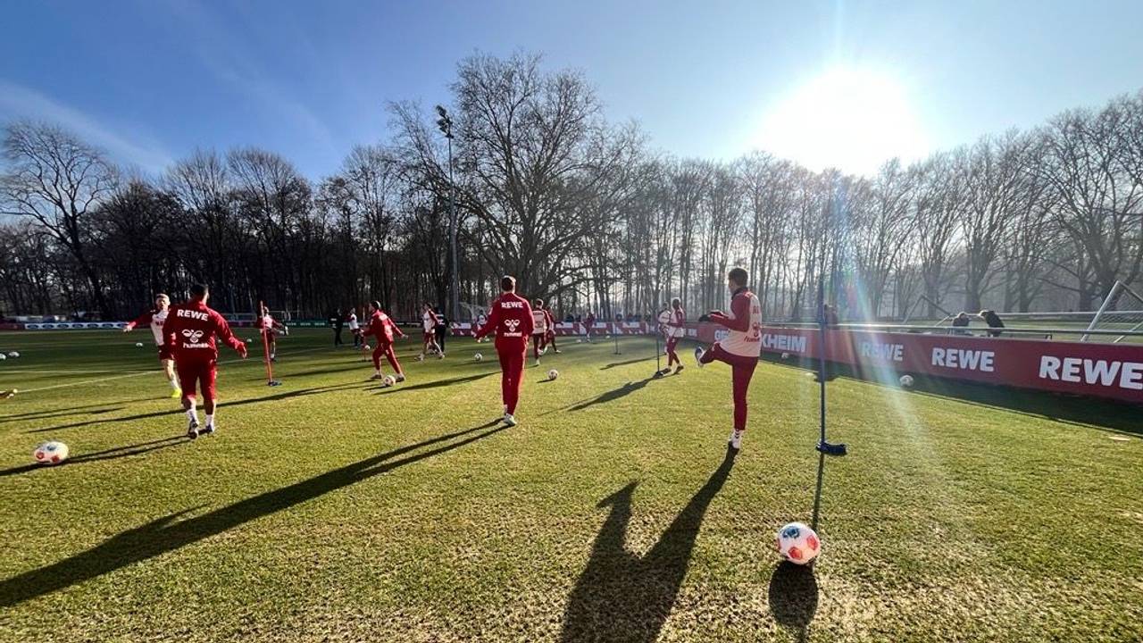 Die FC-Profis am 24. Januar 2026 beim Training am Geißbockheim.