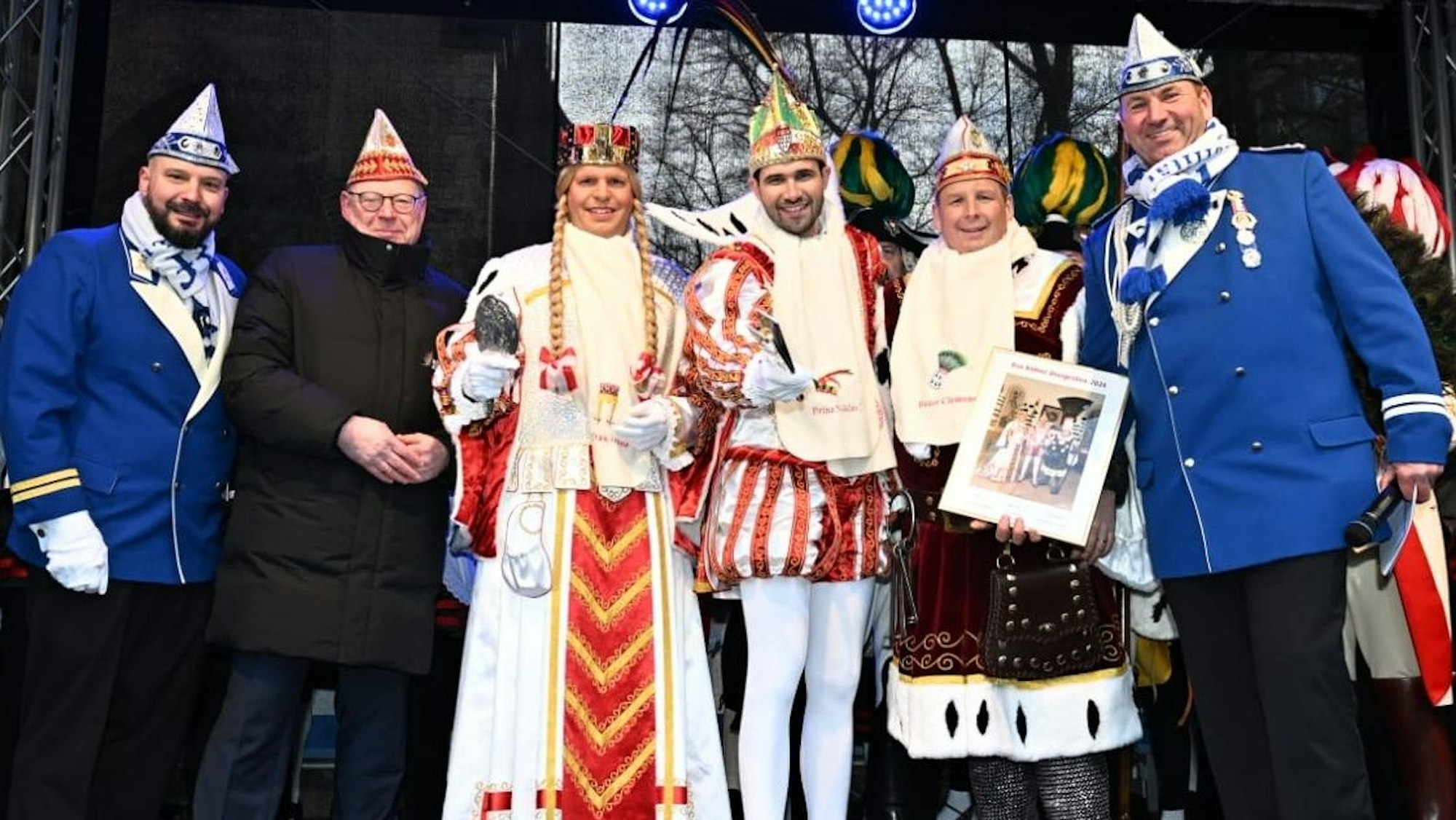 Das Dreigestirn und Torsten Burmester bei der Luftflotte.