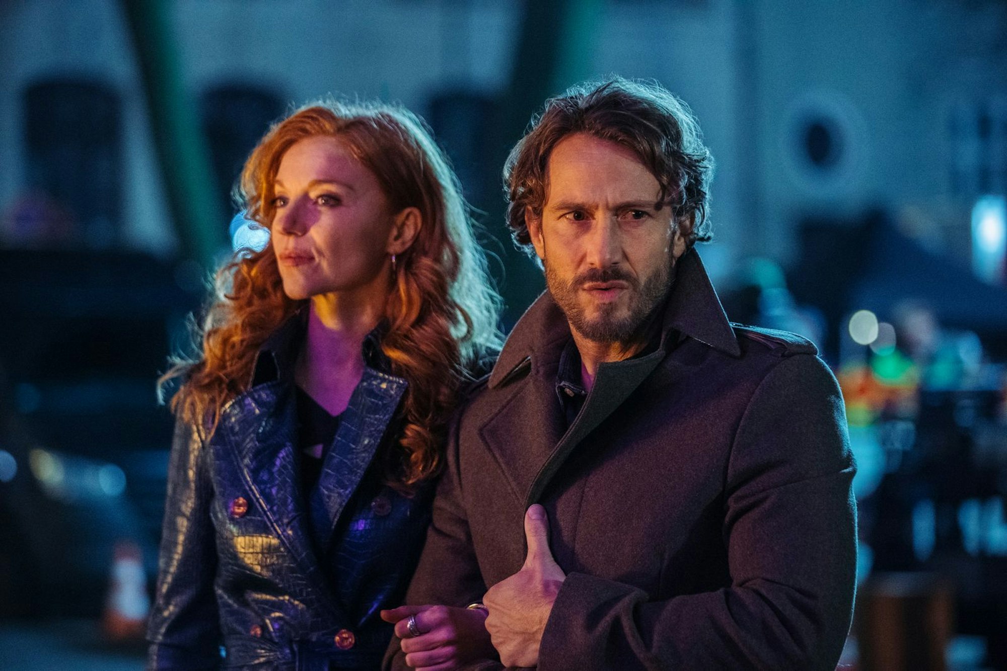 Im Film „Alphamännchen“ brilliert Marleen Lohse an der Seite von David Rott als progressive Frau und Lebensgefährtin. (Bild: 2025 Netflix)