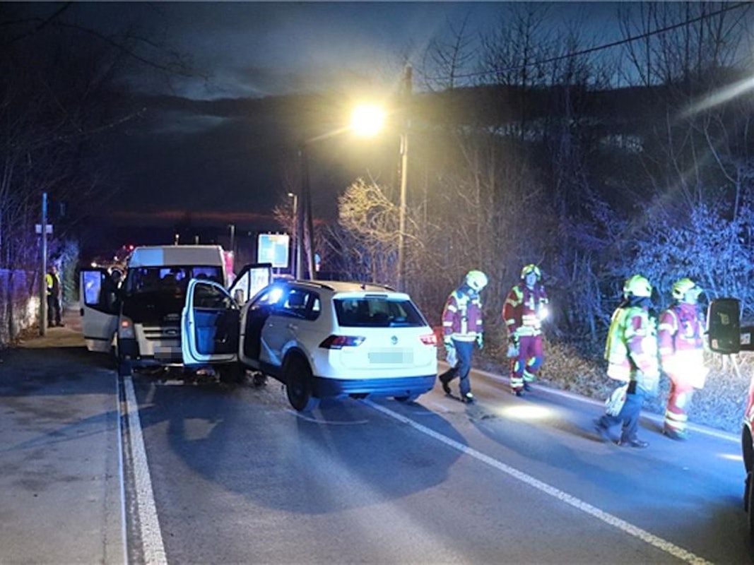 Verkehrsunfall in Heiligenhaus nach internistischem Notfall.