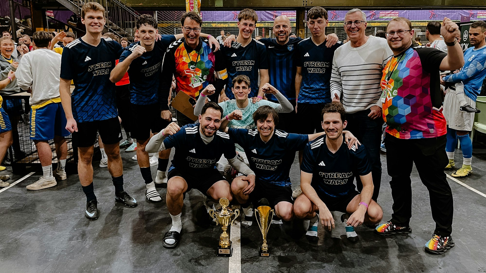 Mannschaftsfoto der Wolgaster Haie beim Come-together-Cup.