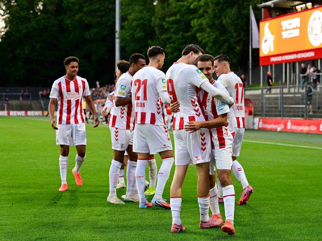 Torjubel bei der U21 des 1. FC Köln.