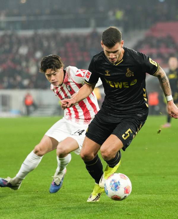 Tom Krauß im Duell mit Yuito Suzuki.