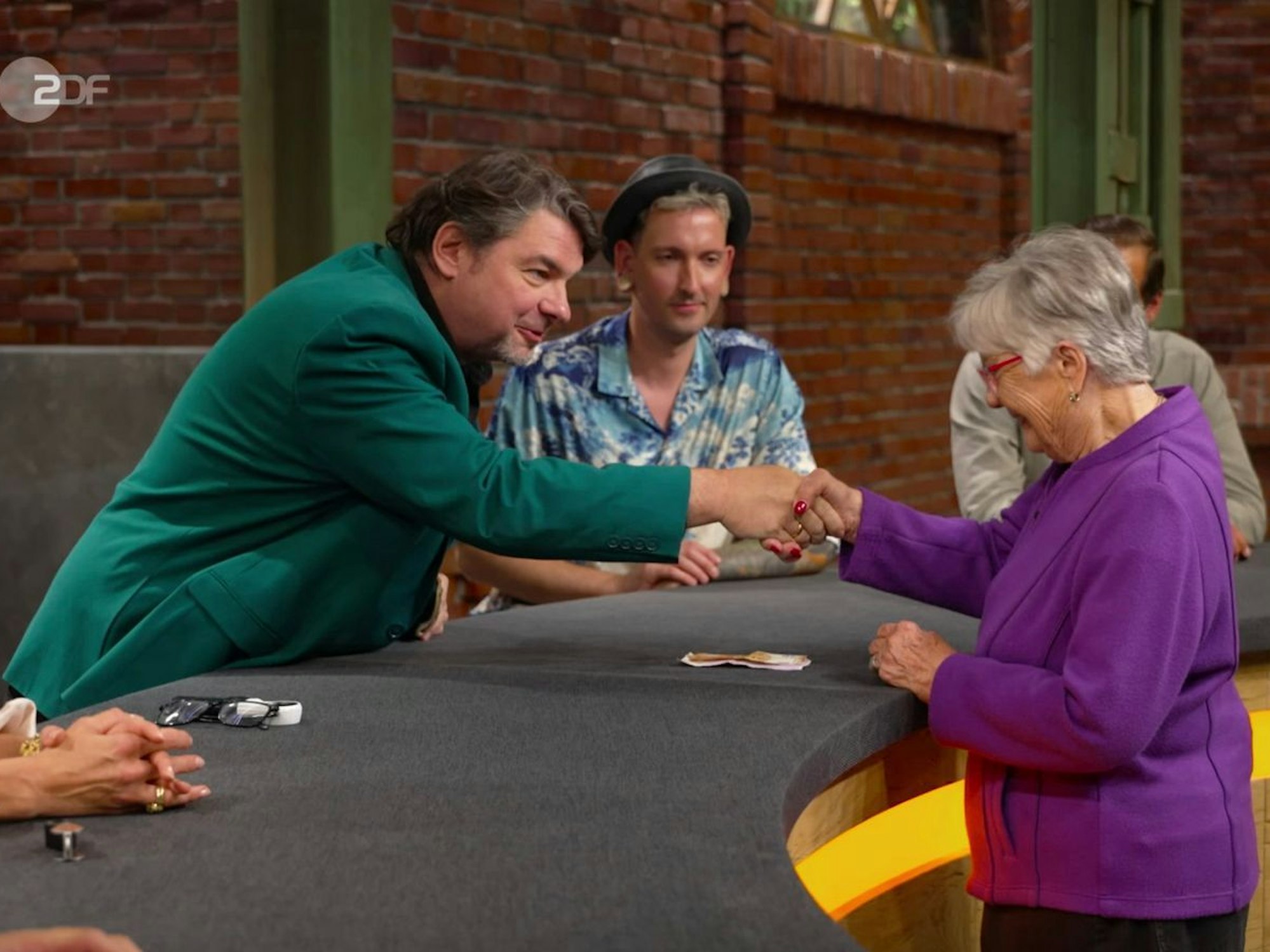 Daniel Meyer einigte sich mit Verkäuferin Doris bei 550 Euro. (Bild: ZDF)