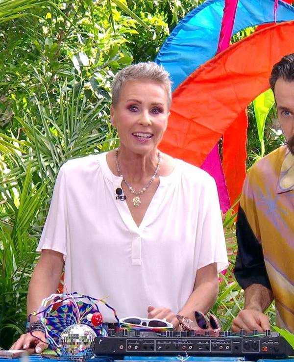 Sonja Zietlow und Jan Köppen moderieren das RTL-Dschungelcamp.