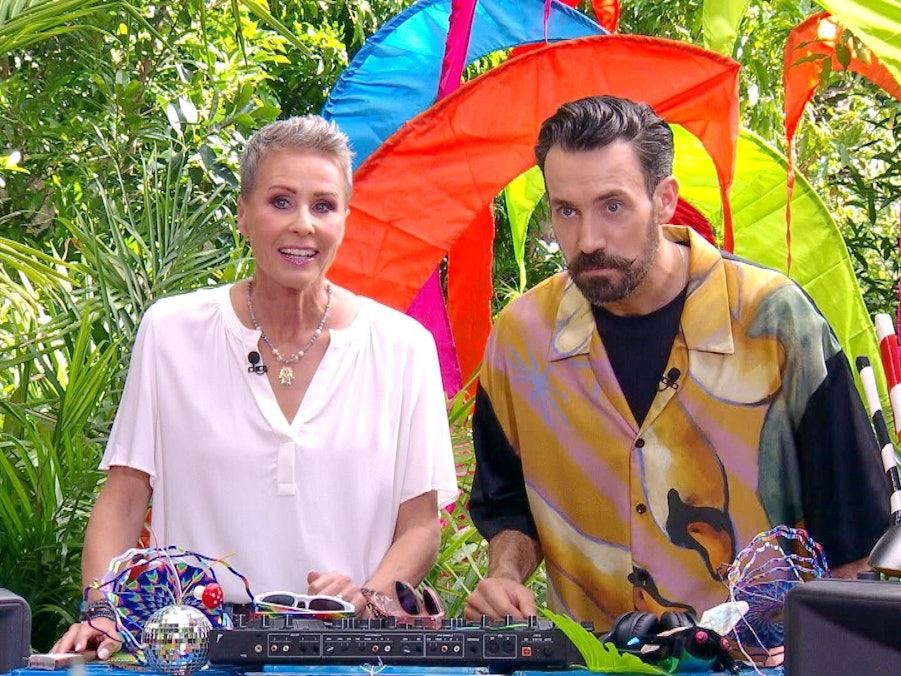 Sonja Zietlow und Jan Köppen moderieren das RTL-Dschungelcamp.