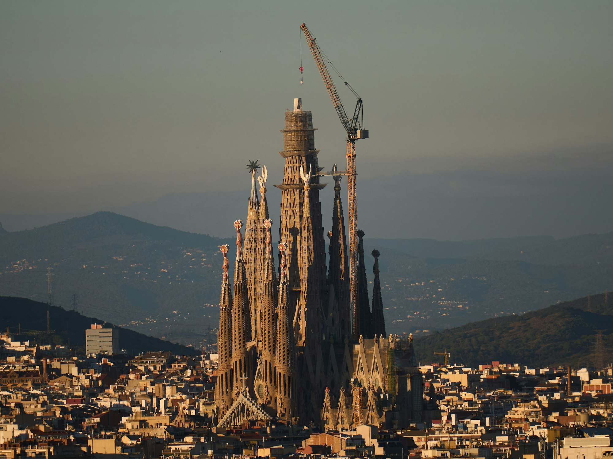 Blick auf die Basilika Sagrada Familia in Barcelona