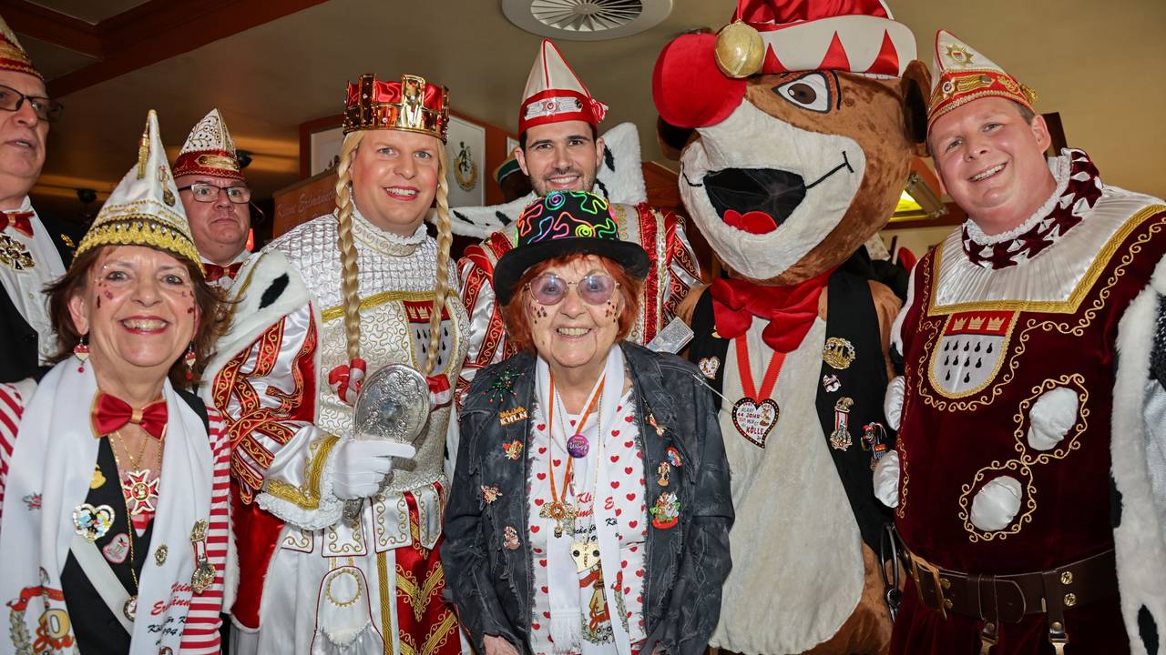 Juliane Pütz mit dem Kölner Dreigestirn.