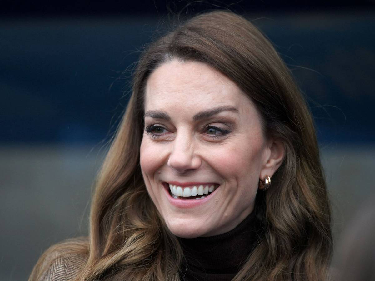 Prinzessin Kate lacht.