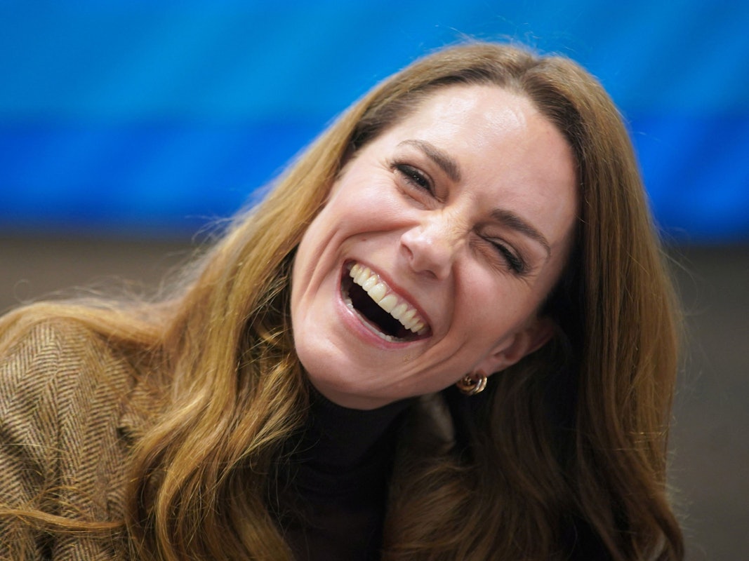 Prinzessin Kate lacht während eines Besuchs beim Wakefield Trinity Rugby League Club.