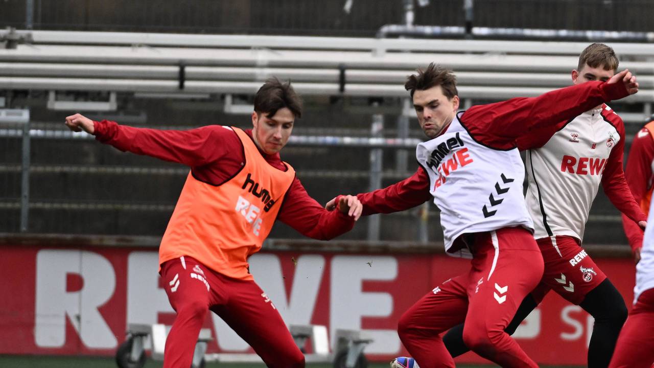Joel Schmied im Duell mit Denis Huseinbasic.