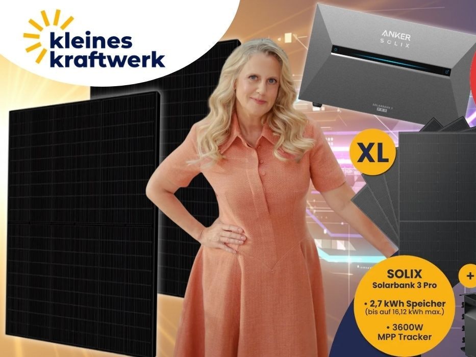 Kleines Kraftwerk Balkonkraftwerke mit Anker Solix Solarbank 3 Pro und Solar-Panelen vor dem glühenden Hitzeball der Sonne, daneben elektrische Entladungen als weiß-blaue Blitze.