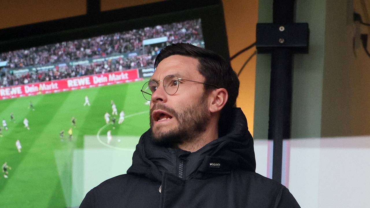 Jonas Hector als Zuschauer beim 1. FC Köln.