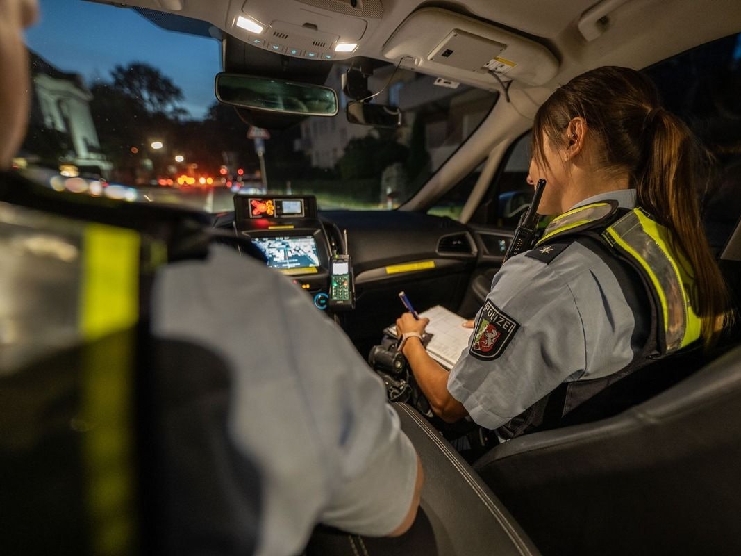 Aufbruchserie bei Handwerkerautos: Polizei bittet um Hinweise.