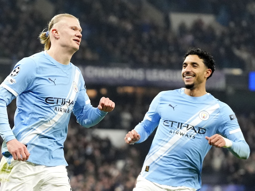 Erling Haaland und Omar Marmoush jubeln gemeinsam.