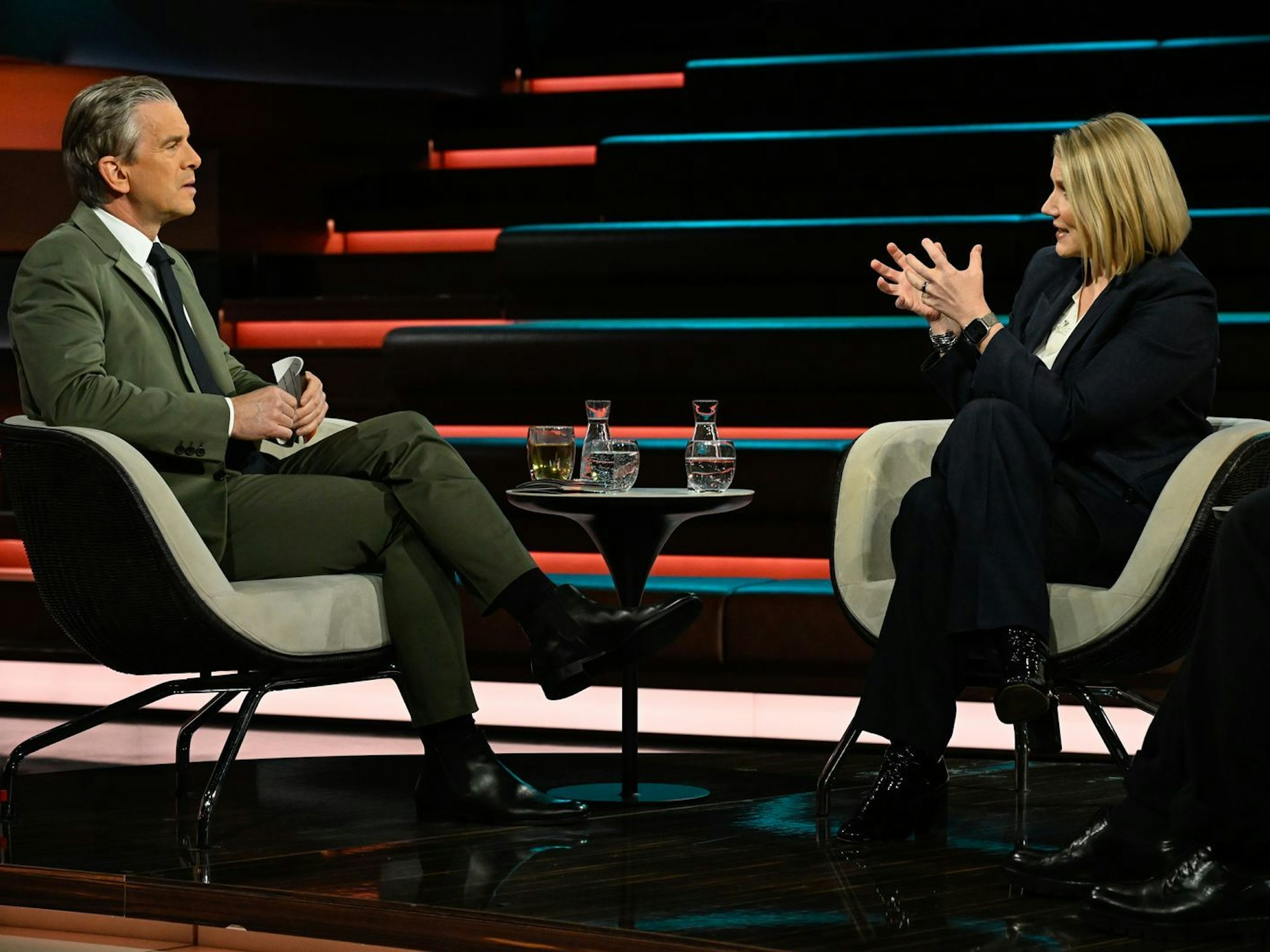 Politologin Catheryn Clüver Ashbrook warnte bei „Markus Lanz“ am Mittwochabend vor einem Überwachungsstaat, den die Trump-Administration gerade aufbaue. (Bild: ZDF / Markus Hertrich)