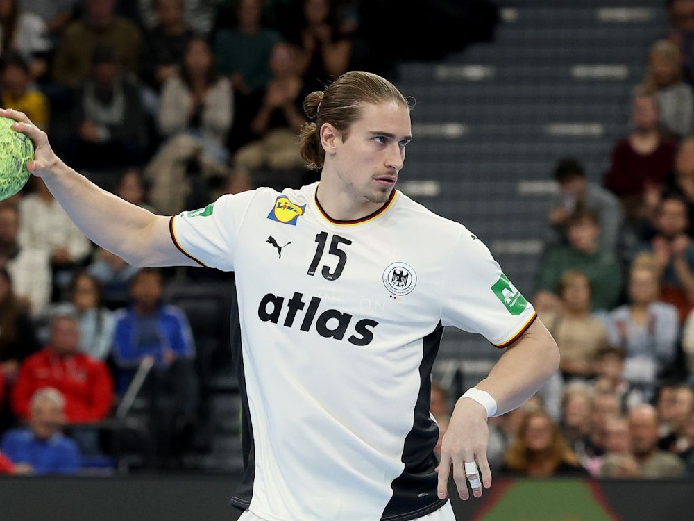 Spielmacher Juri Knorr sorgte mit seinen Toren für einen Sieg des DHB-Teams gegen Frankreich und den Einzug ins Halbfinale der EM. (Bild: Alexander Hassenstein/Getty Images)