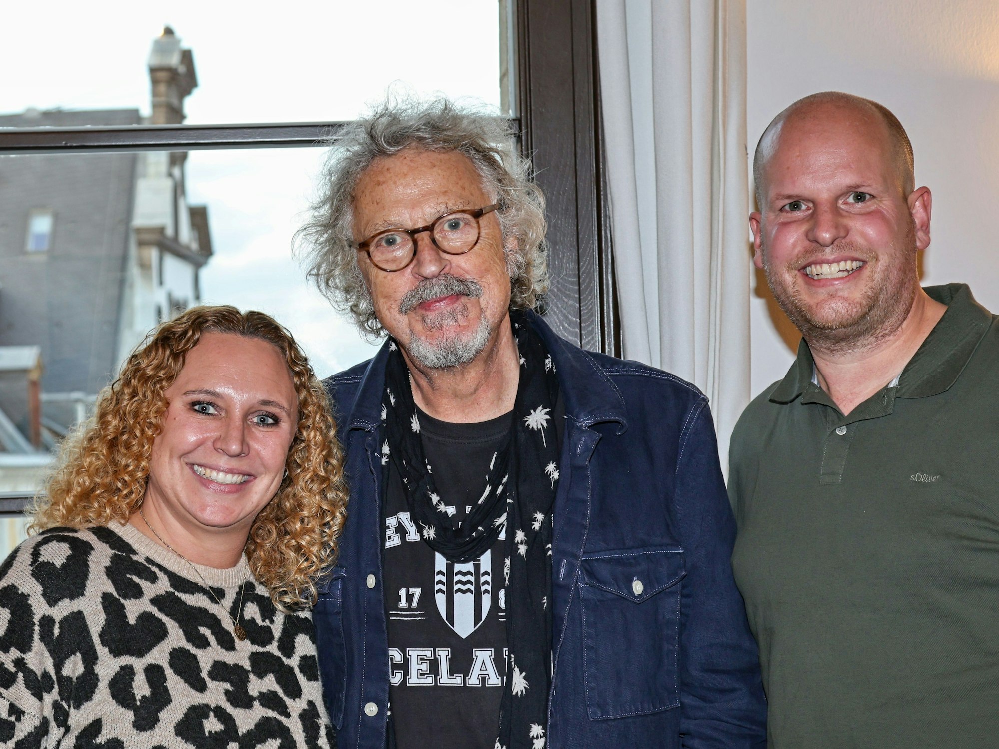 Wolfgang Niedecken beim Bild mit Julia und Stefan Blatt.