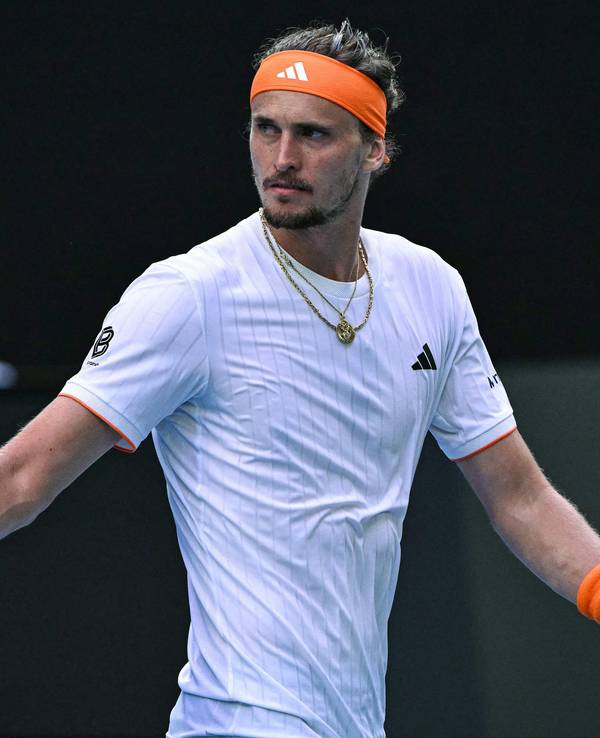 Alexander Zverev bei den Australian Open auf dem Platz.
