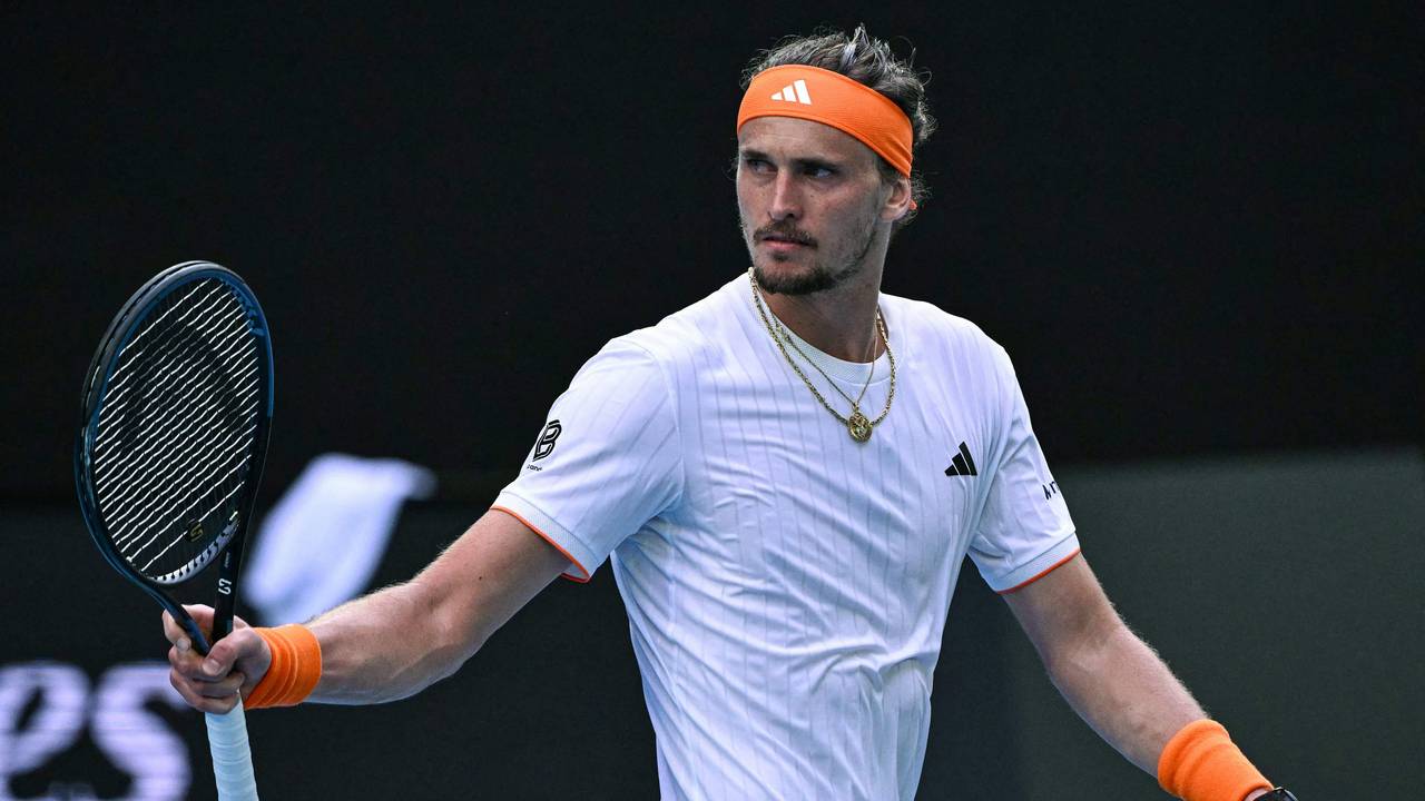 Alexander Zverev bei den Australian Open auf dem Platz.