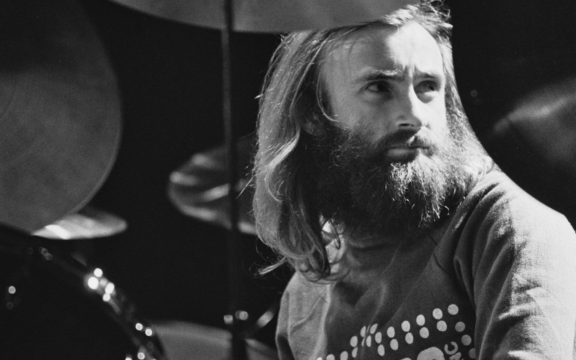 Er feiert am 30. Januar seinen 75. Geburtstag: Genesis-Frontmann und Schlagzeuger Phil Collins (hier auf einem Foto von 1977). (Bild: Graham Wood/Getty Images)