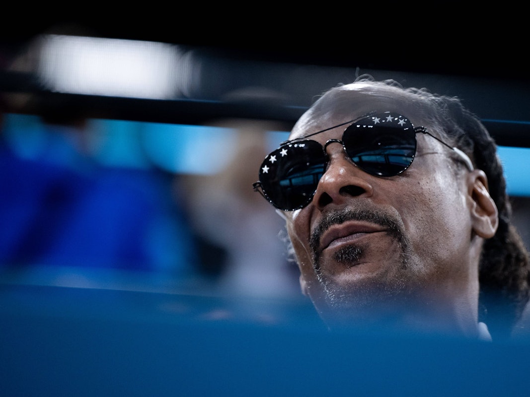 Rapper Snoop Dog trauert um seine Enkelin. Das Foto zeigt ihn als Zuschauer bei einem Tennis-Turnier.