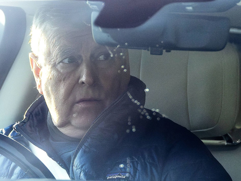 Andrew Mountbatten-Windsor im Auto.