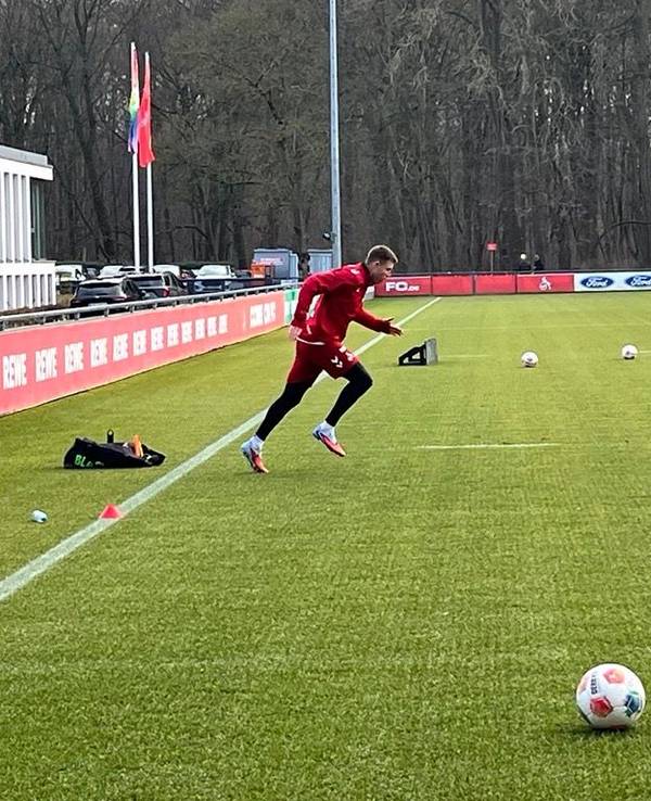 Dominique Heintz trainiert individuell.