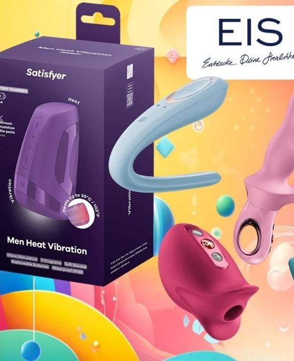 Satisfyer Men Heat Vibration und den Double Classic vor einem bunten Hintergrund mit geometrischen Formen.