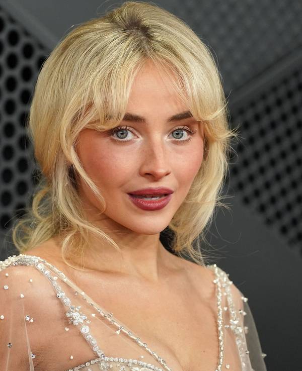 Sabrina Carpenter bei den 68. Grammys.